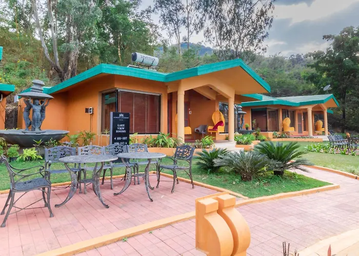 Residency Lake Resort & Spa