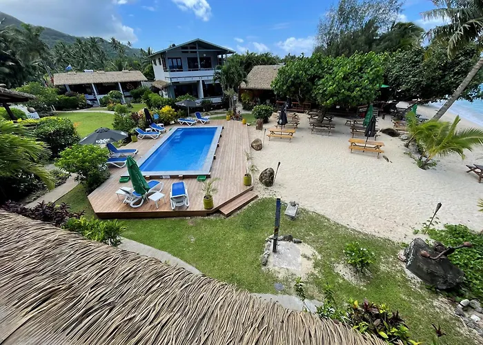 Aroa Beachside Resort