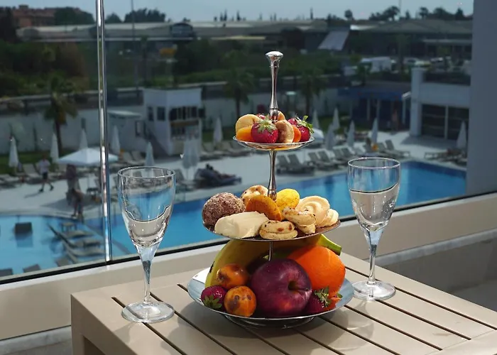 Sunthalia Hotels & Resorts Ultra All Inclusive Adults Only Party Hotel Sidé
