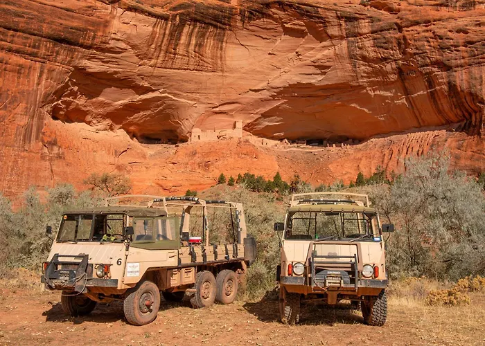 Thunderbird Lodge