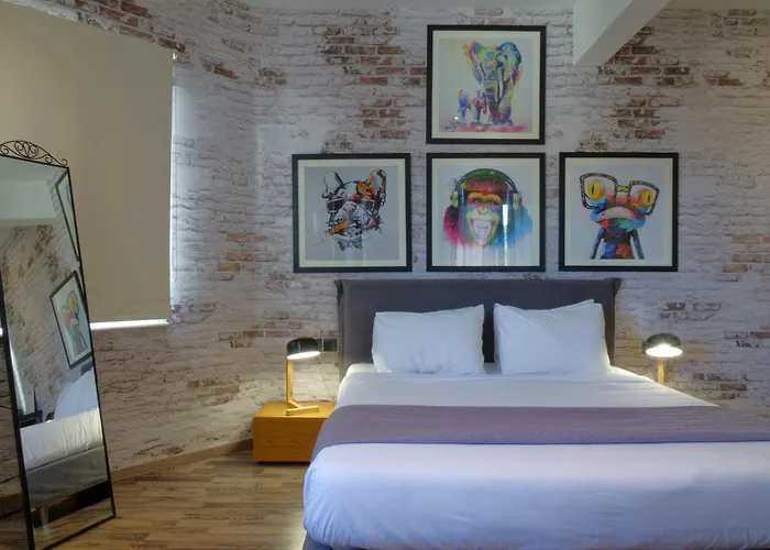 Version Luxury Suites