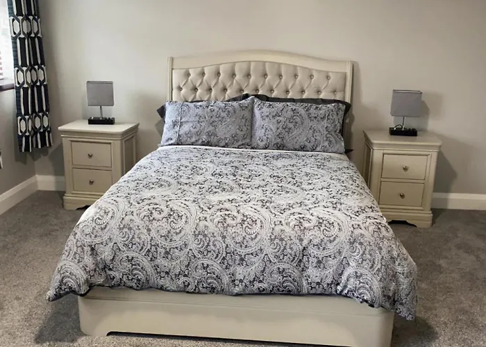 Johnny Murphy'S Guest Rooms