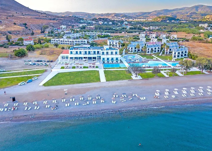 Kamari Beach