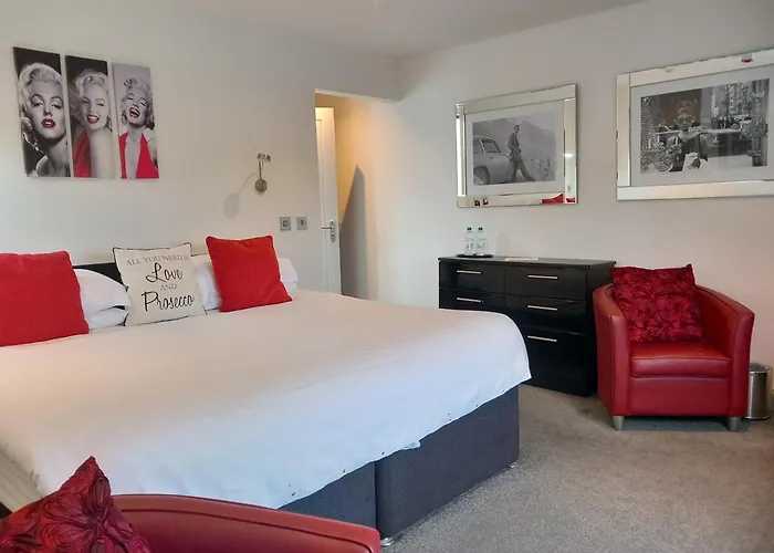 Tudor Lodge Bed & Breakfast