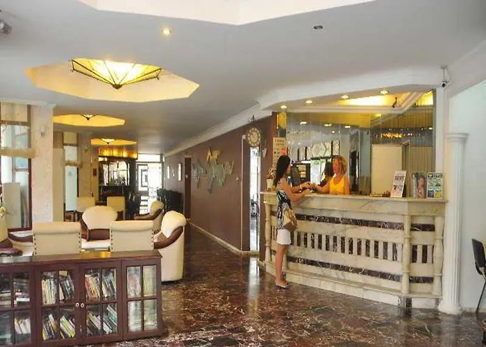 Azak Hotel