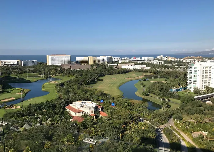 Grand Luxxe With Free Golf