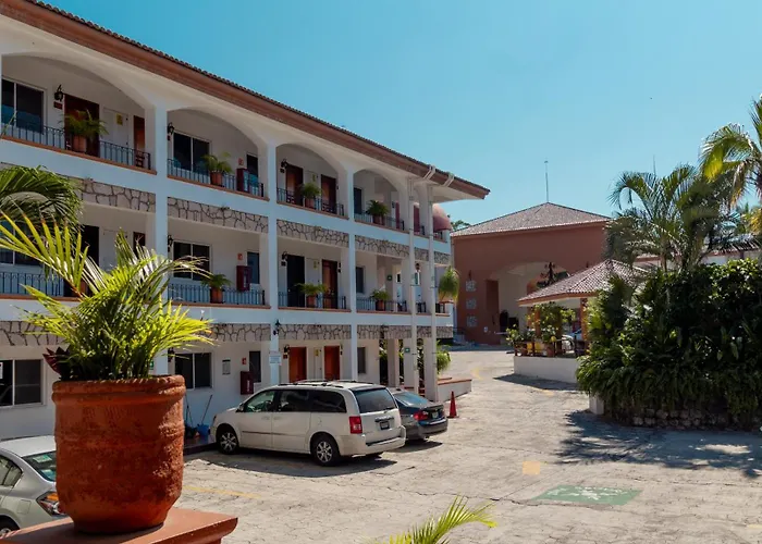 Maria Isabel Colima Hotel