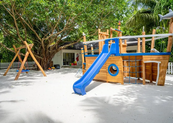 Robinson Noonu Hotel Orivaru
