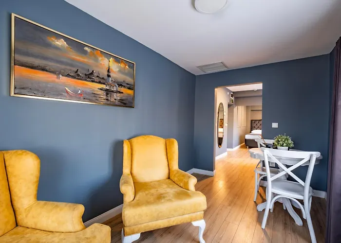 Selvese Suites, Serviced Living In Galata