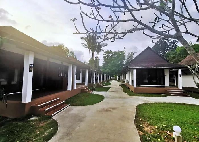 Nana Beach Hotel & Resort