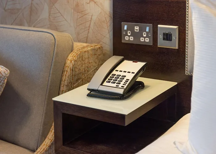 Doubletree By Hilton London Heathrow Airport Hotel Hounslow