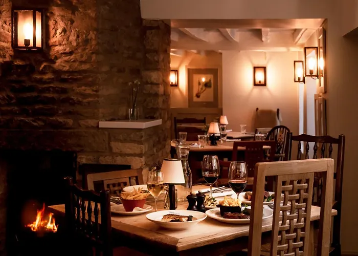 The Three Horseshoes