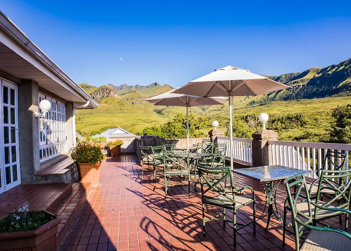 Cathedral Peak Hotel Winterton