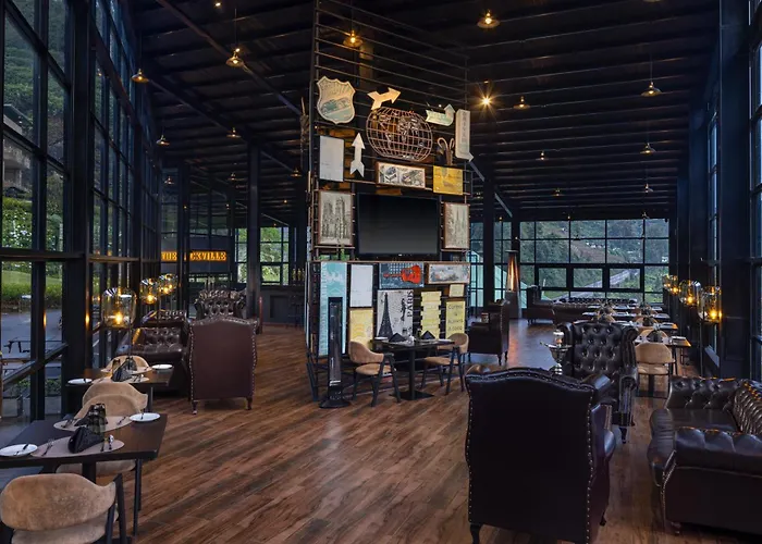 The Golden Ridge Hotel Nuwara Eliya