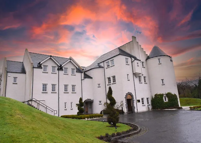 Glenskirlie Castle Hotel