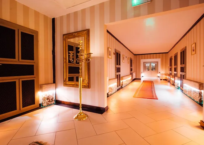 Palac Wiechlice - Hotel, Restaurant, Spa Szprotawa