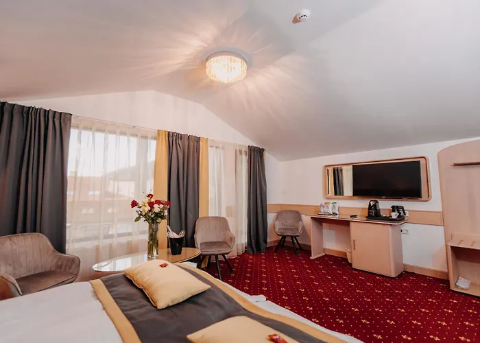 Hotel Lacu Roșu