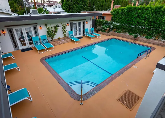 Old Ranch Inn - Adults Only 21 & Up