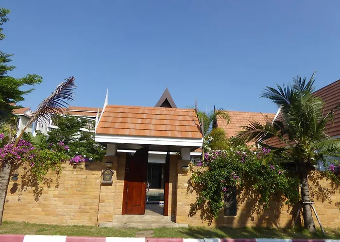 Vip Chain Resort Pool Villa