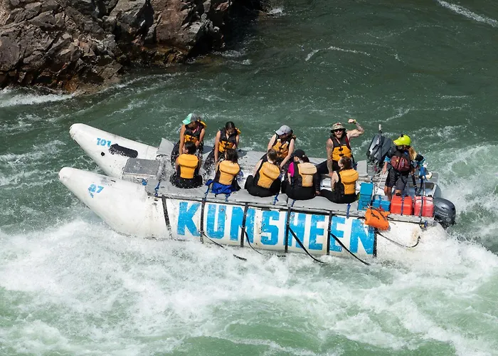Kumsheen Rafting Resort Lytton