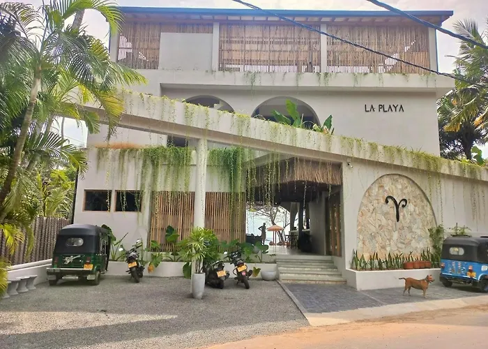 La Playa Beach Club Dickwella