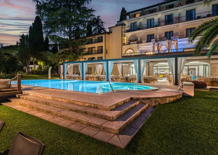 Hotel Villa Capri Gardone Riviera