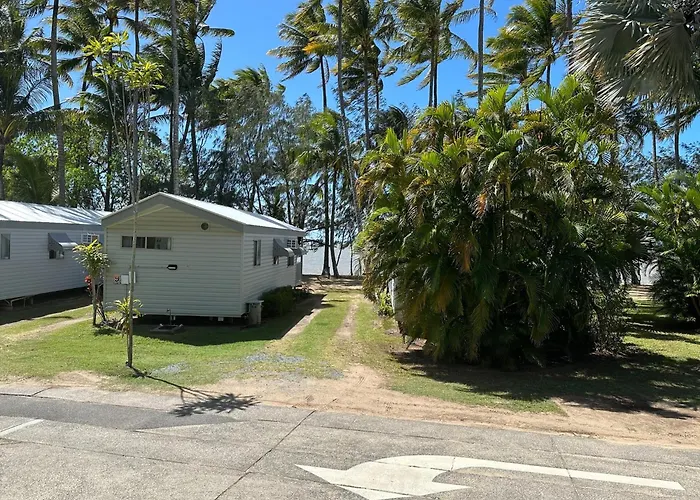 Ellis Beach Oceanfront Holiday Park Palm Cove