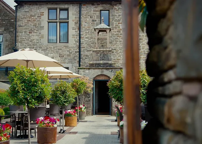 Lanelay Hall Hotel & Spa
