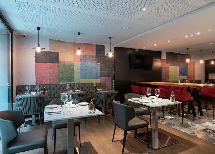 Soro Montevideo, Curio Collection By Hilton