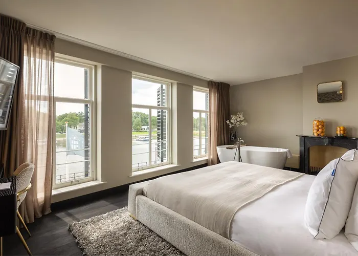 River Suites