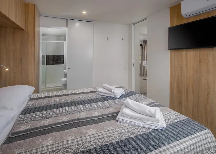 Premium Camping Homes Santa Marina, Lanterna Tar-Vabriga