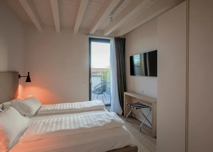Ah Villaglori Boutique Apartments Brescia
