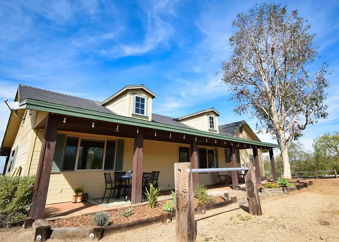 Peppertree Lane Ranch -- Seven-Acre Ranch In The Heart Of Wine Country