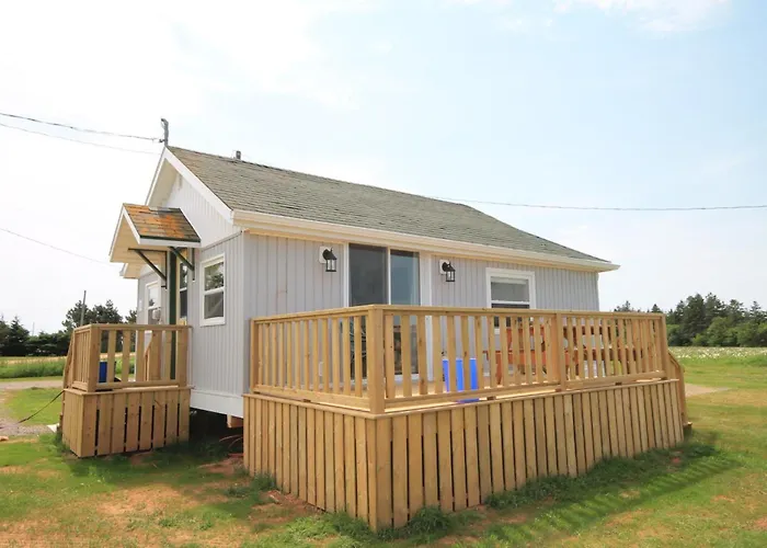 Cavendish Bosom Buddies Cottage Resort