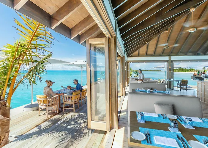 Jawakara Islands Maldives Hotel Fushifaru