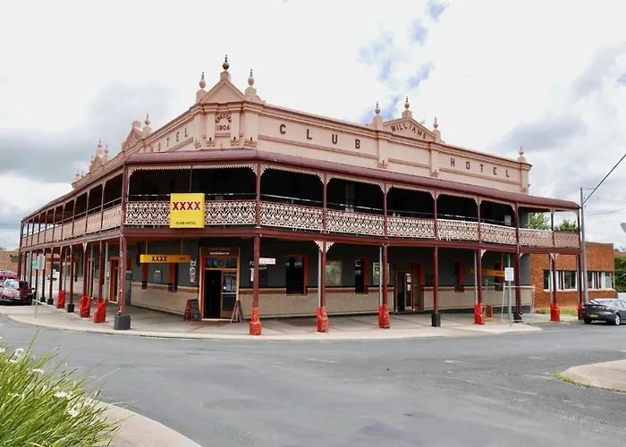 Club Hotel
