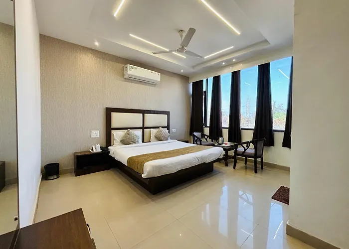 Hotel The Benz