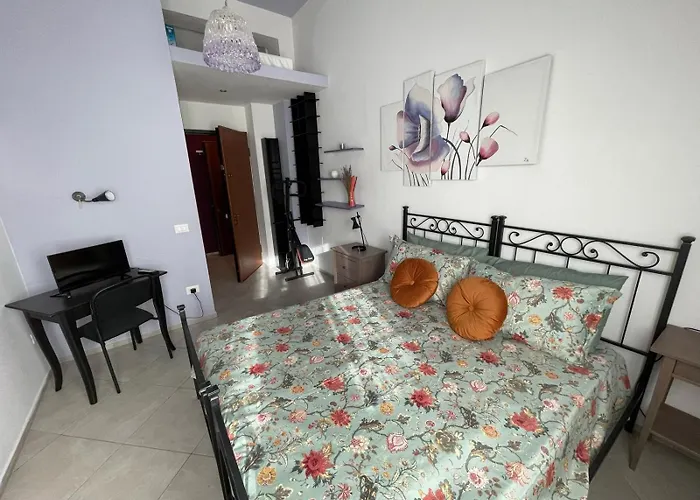 San Lollo Room