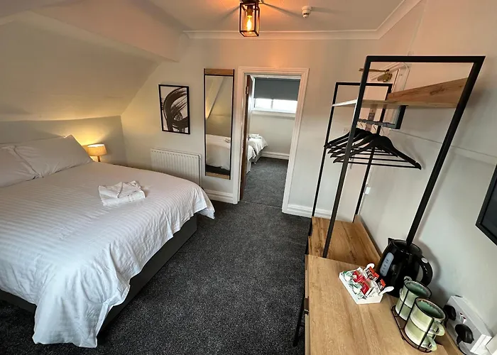 Waverley Hotel