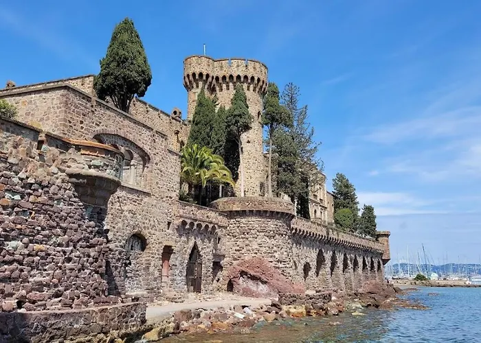 Boutique Hotel De La Corniche D'Or