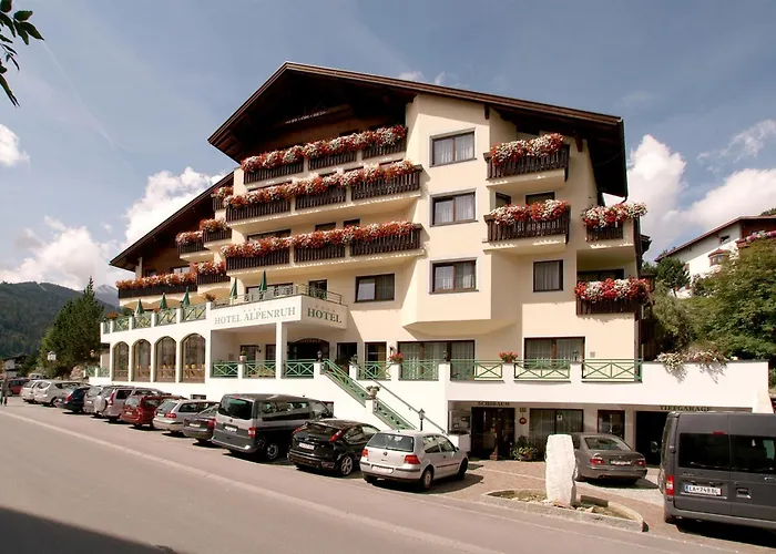 Hotel Garni Alpenruh-Micheluzzi