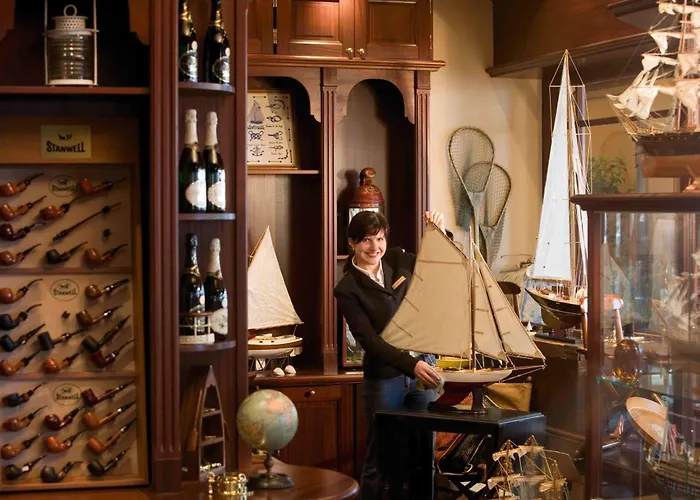 Yachthafenresidenz Hohe Duene Hotel Rostock