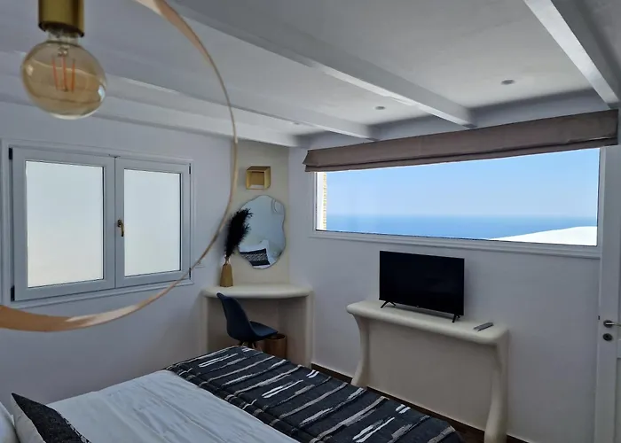 Amerisa Suites & Villa