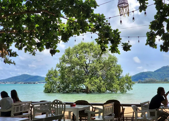 Baan Panwa Resort