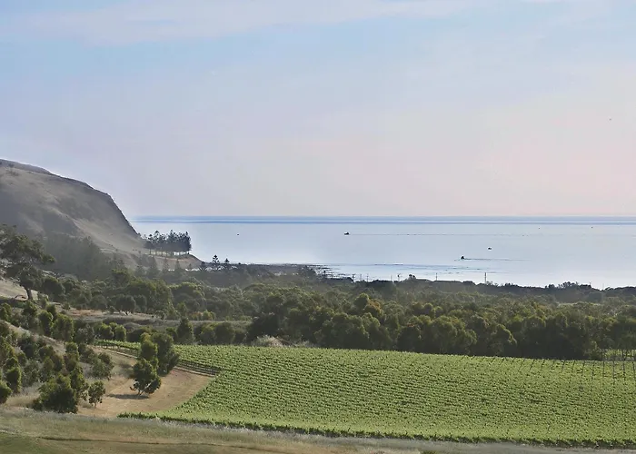 Lady Bay Hotel Normanville