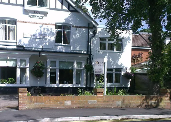 The Rosscourt (Adults Only)