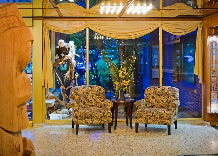 Crest Hotel