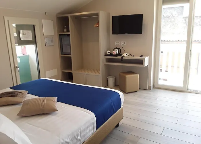 Hotel Danieli La Castellana Lago Di Garda