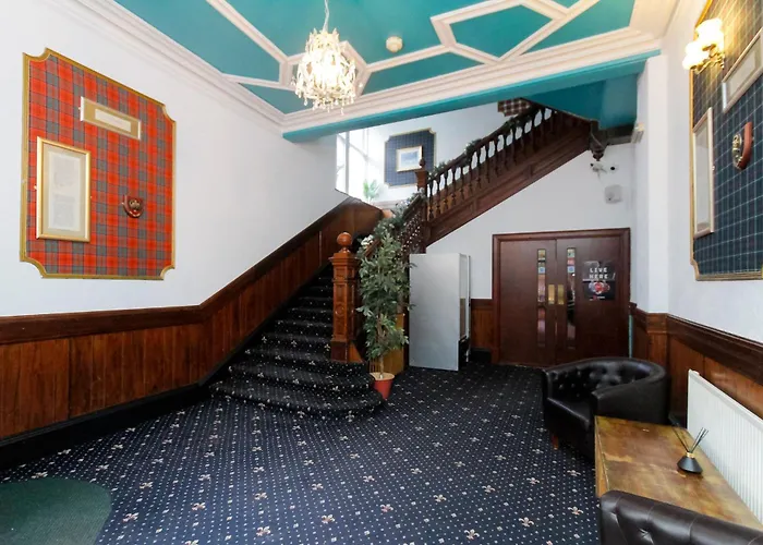 Carlton Hotel