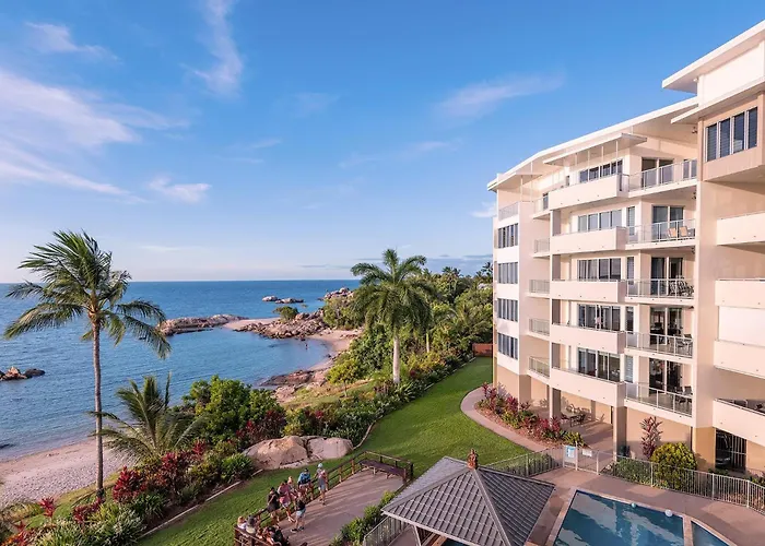 Coral Cove Apartments - Absolute Beachfront Resort Bowen
